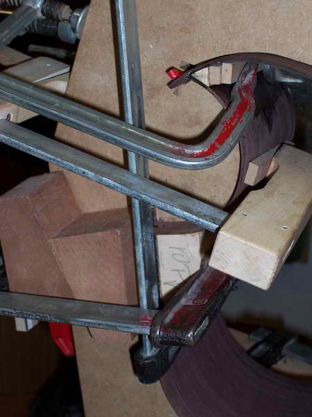 Leimen des Halsblocks