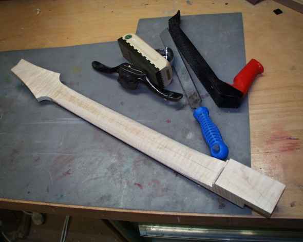 Herstellung des Halsprofils