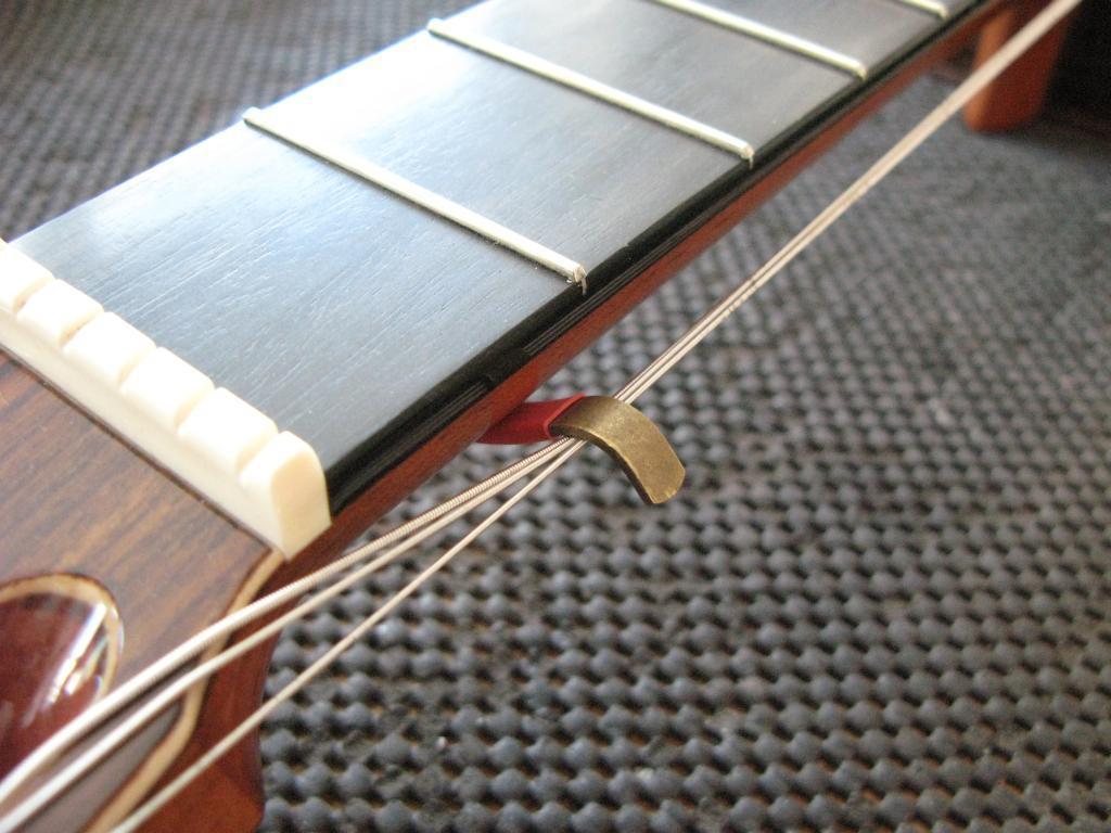 Saiten Spreizer - String Spreader Saiten Spreizer - String Spreader