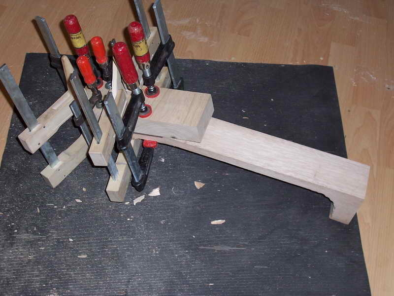 Aufleimen des Kopffurniers