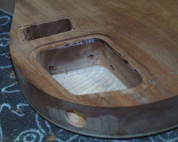 Bohren der Kabelkanäle II