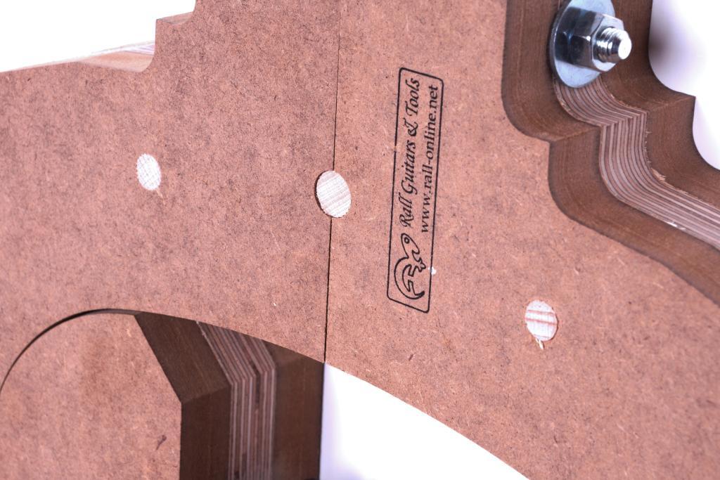 Gitarrenbau Außenform - Jumbo Typ 185 Gitarrenbau Außenform - Jumbo Typ 185