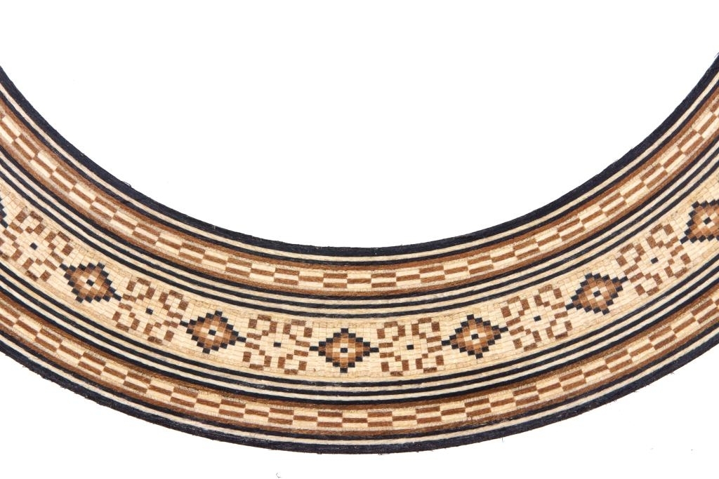 Rosette braune Raute, breit Ø 92mm h=1,3 b=21,5 Rosette braune Raute, breit Ø 92mm h=1,3 b=21,5