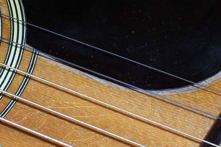 Pickguard Reparatur an Martin Dreadnought