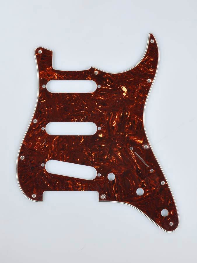 Fender Modern Style Stratocaster®SSS 11-Loch TS PG Fender Modern Style Stratocaster®SSS 11-Loch TS PG