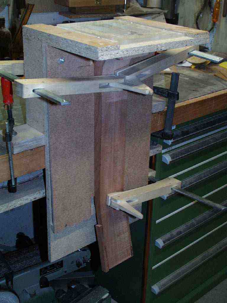 Schablone Dovetail - Vorrichtung zum genauen Fräsen von Halsansätzen