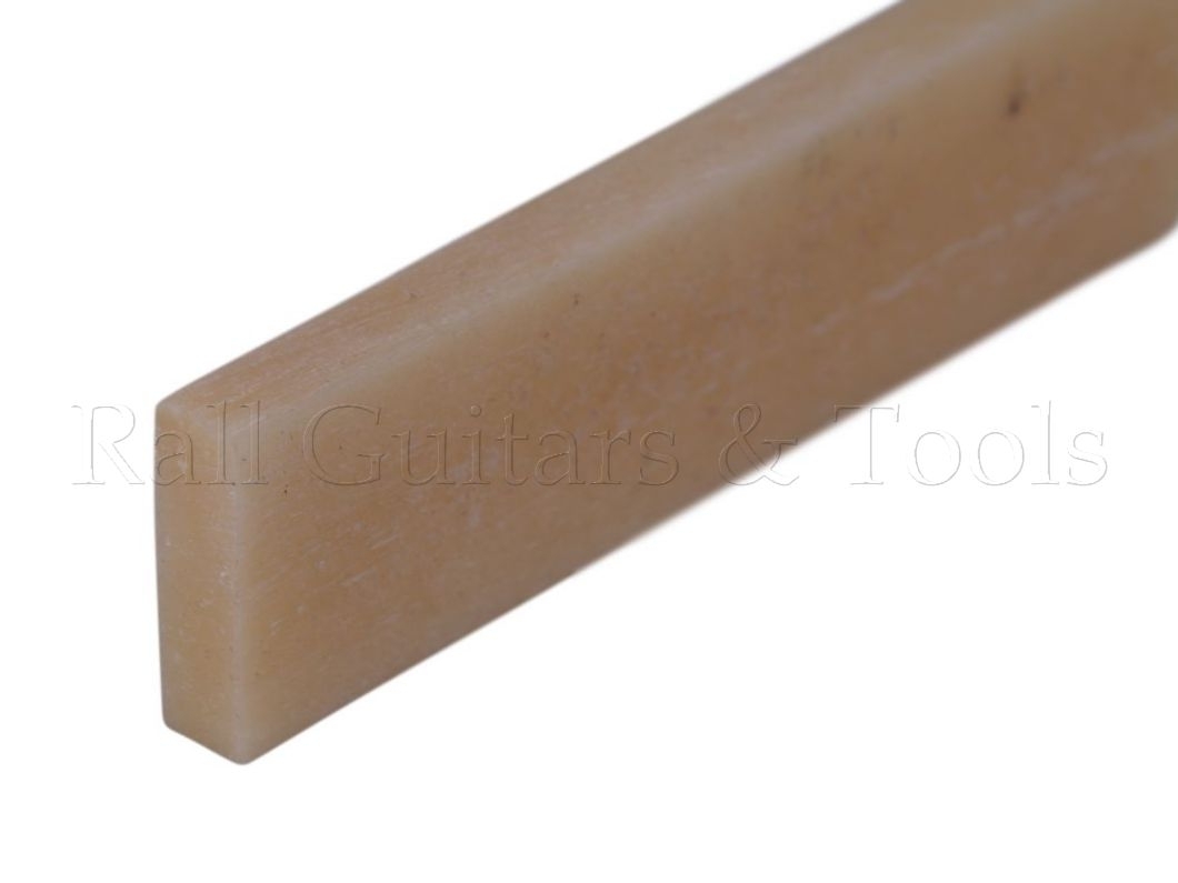 Knochenrohling ungebleicht, 75 x 5 x 20mm Knochenrohling ungebleicht, 75 x 5 x 20mm