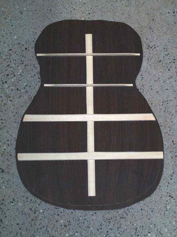 Herstellung des Gitarrenbodens