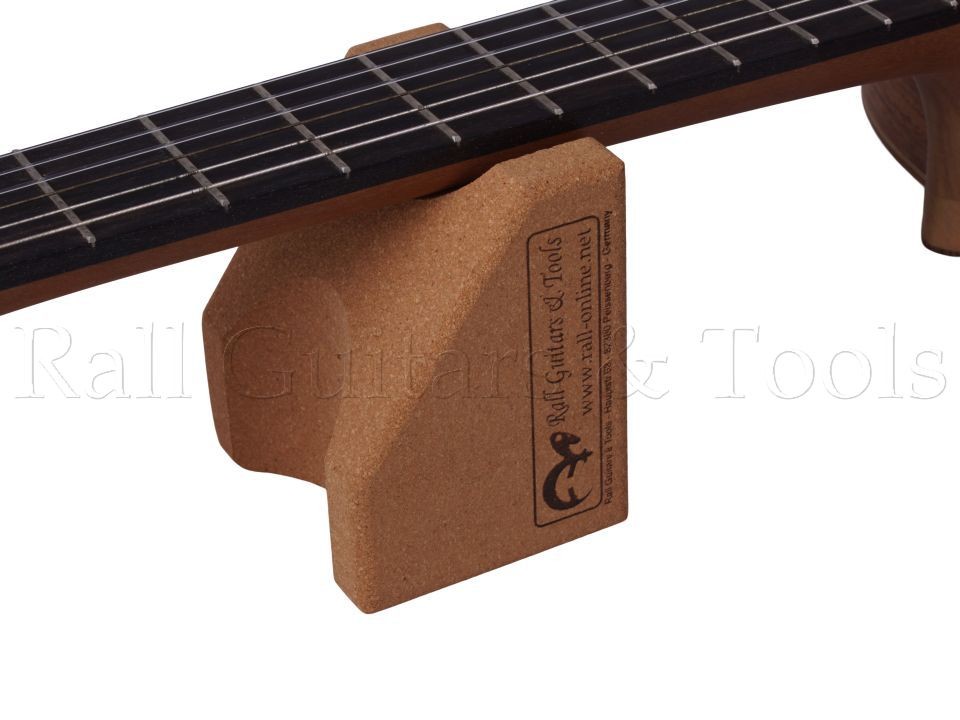 Kork-Halsunterlage für Gitarrenwartung (Neck Rest) Kork-Halsunterlage für Gitarrenwartung (Neck Rest)