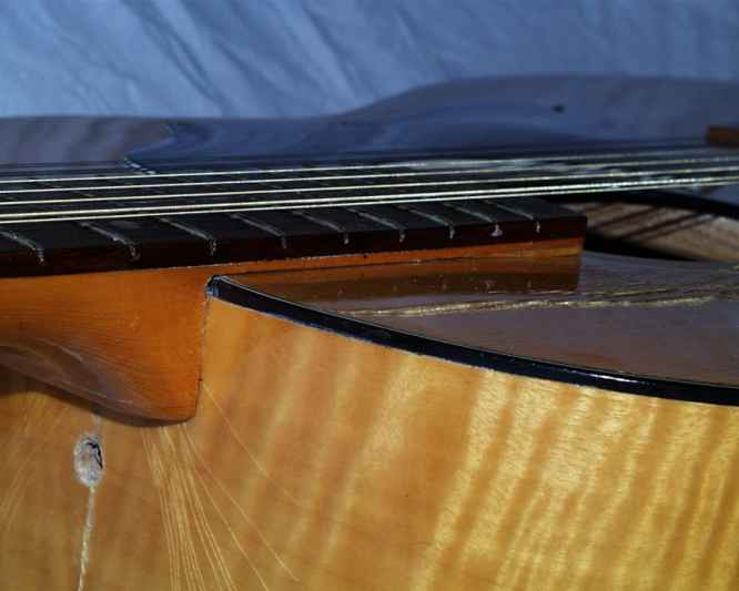 12-string Höfner Bj. 72 Reparatur
