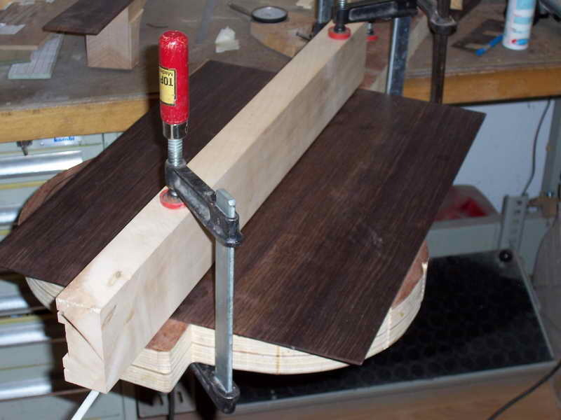 Einleimen des Bodenstreifens