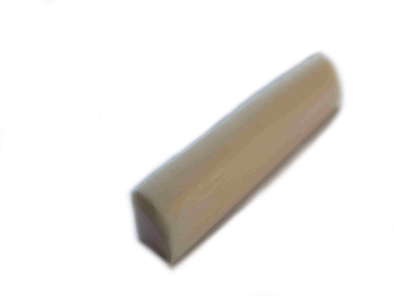 Sattel Knochen 44 x 8,8-8,3 x 6 E011-44 - ungesägt Sattel Knochen 44 x 8,8-8,3 x 6 E011-44 - ungesägt