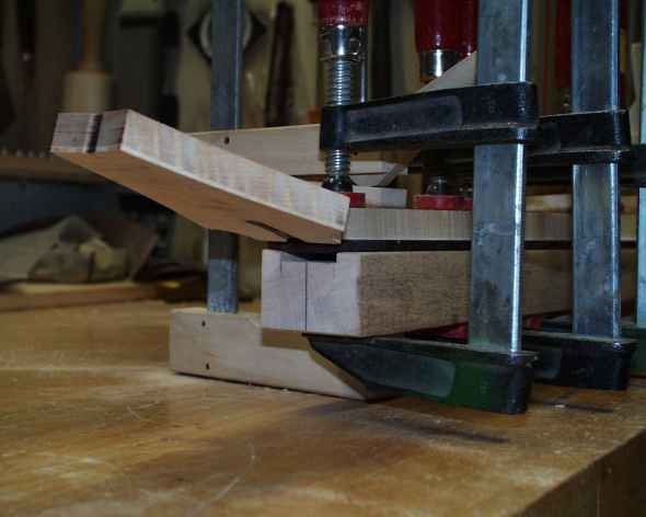 Anleimen des Griffbretts II