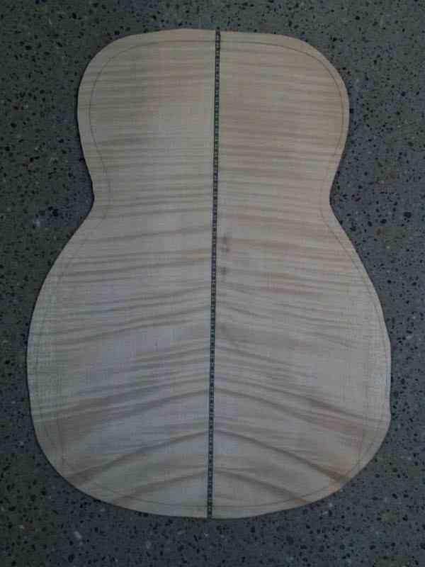 Herstellung des Gitarrenbodens