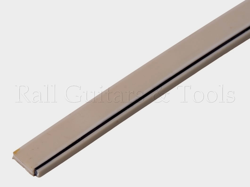 Randeinlage ABS, hellelfenbe + sw - 6 x1,5 x1560mm