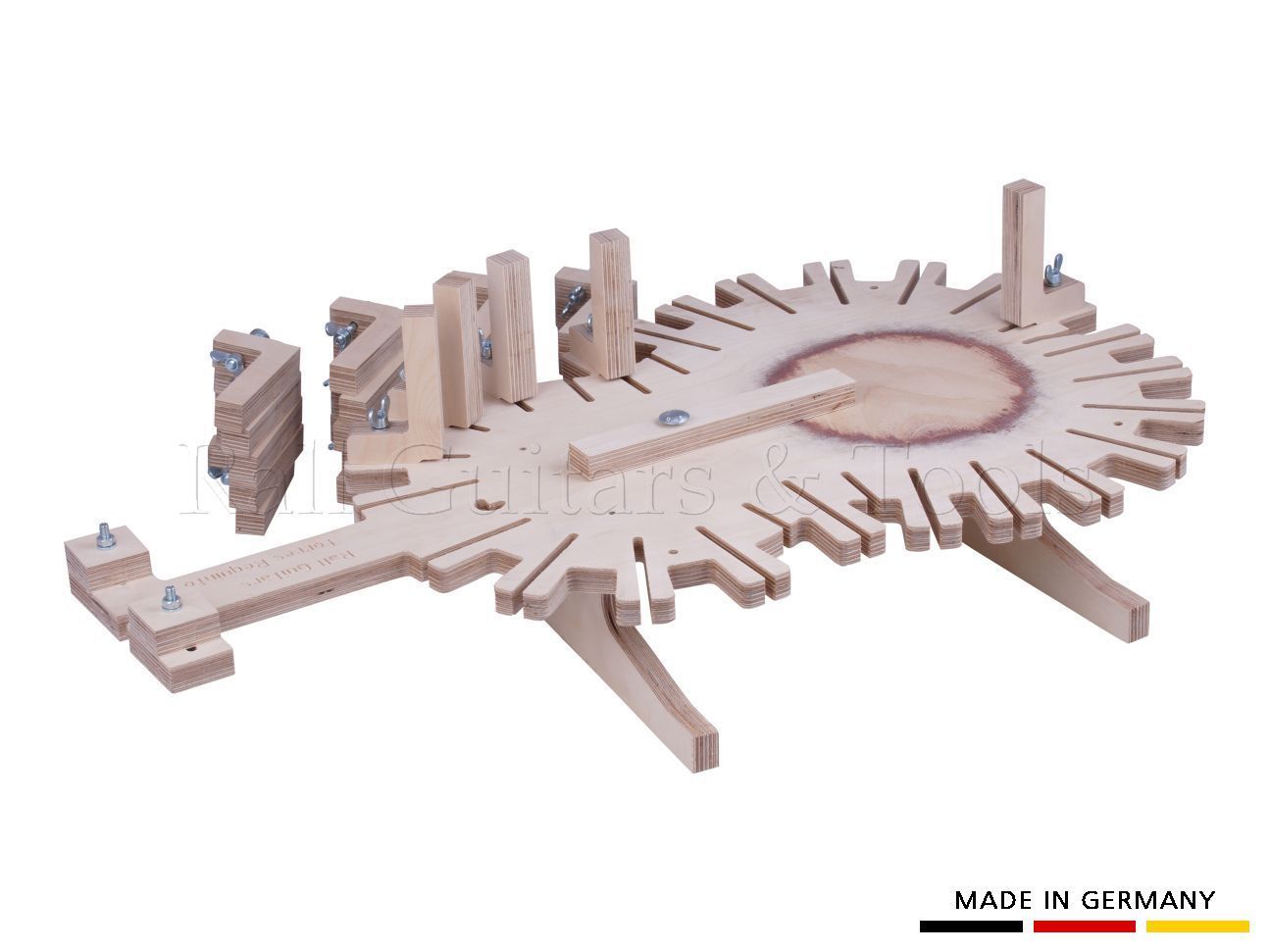 Solera: Torres Requinto, oder sehr kleine Modelle