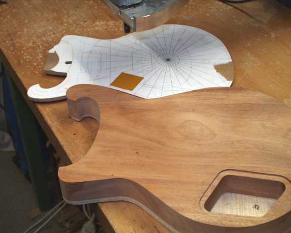 Einfräsen des Elektronikfachs