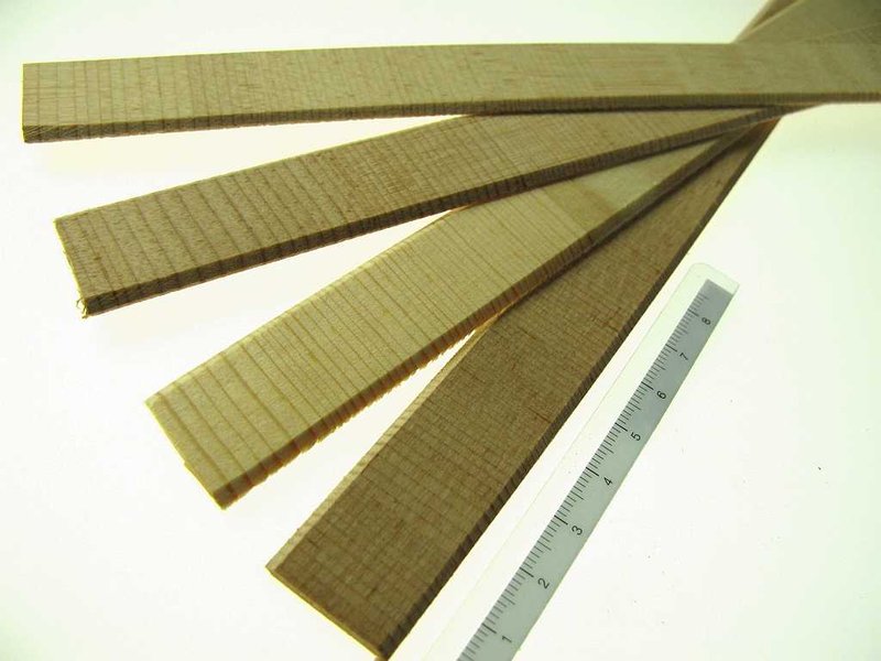 Fugenstreifen "Eckig" Fichte 470x20x2 Fugenstreifen "Eckig" Fichte 470x20x2