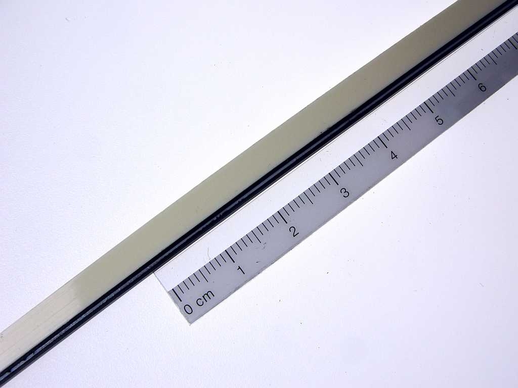 Randeinlage ABS, milchweiß + sws - 6x1,5x1560mm