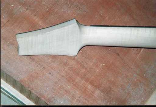 Fertig geschliffener Hals