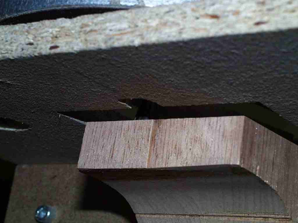 Schablone Dovetail - Vorrichtung zum genauen Fräsen von Halsansätzen