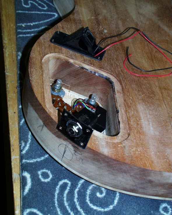 Lage der Ausgangsbuchse