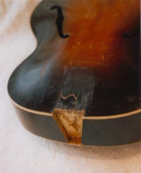 Restaurierung einer defekten Jazzgitarre aus den 50'er Jahren