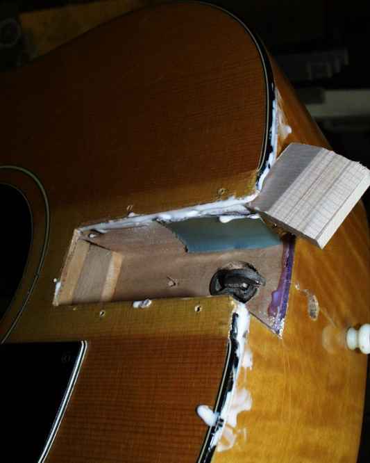 12-string Höfner Bj. 72 Reparatur