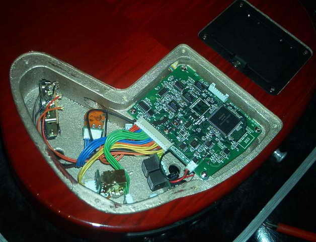 Variax Elektronik fertig