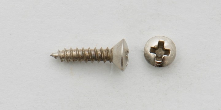 Humbucker Rahmenschrauben 2,2 x 9,5mm, Nickel 4x